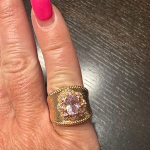 Elegant Gold and Pink Gemstone Ring